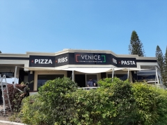 NSIGNSQLD-Venice-Pizza-Shop-Signage